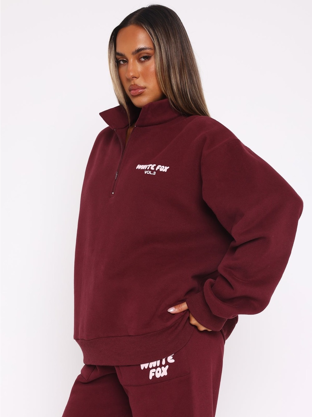 White Fox Offstage Matching Set Fit in Red Velvet - Picture 4 of 7